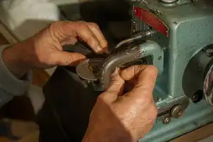 两个人共用一个主机工作好吗，两人共用一台电脑工作的利弊分析及解决方案