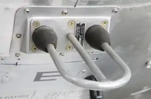 多台服务器部署同一个项目，多阶段构建示例